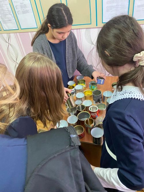 Петровскозаводские ученики помогают военнослужащим
