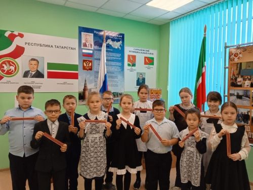 Школы района начали изготавливать георгиевские ленты