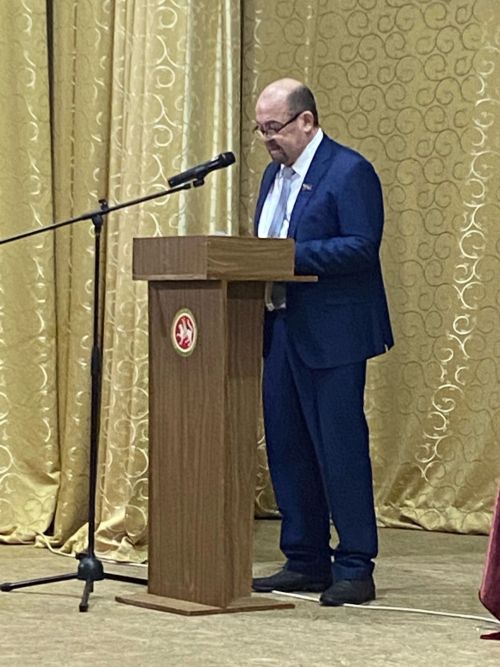 Александровка авыл җирлегендә җыенны батырларны искә алудан башладылар