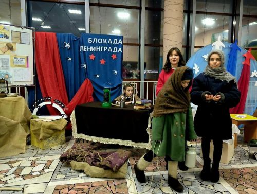 В Джалильской школе №1 организовали театрализованную выставку