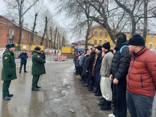 Старшеклассники района побывали на «Дне открытых дверей» в танковом училище