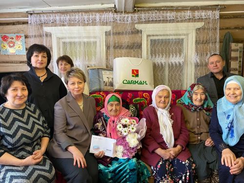 Юлтимер авылының иң өлкән кешесе Гайнур Габдрахмановага 95 яшь тулды