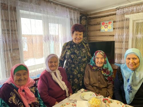 Юлтимер авылының иң өлкән кешесе Гайнур Габдрахмановага 95 яшь тулды