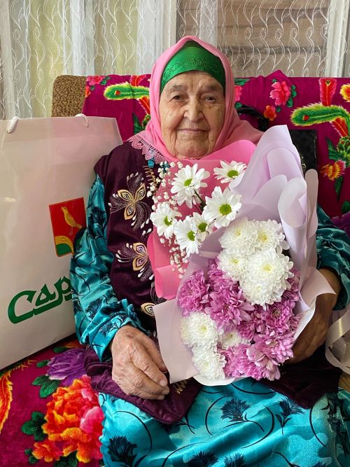 Юлтимер авылының иң өлкән кешесе Гайнур Габдрахмановага 95 яшь тулды
