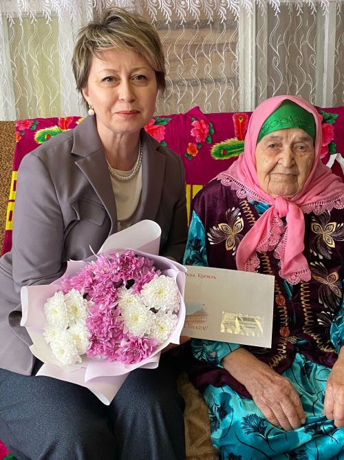 Юлтимер авылының иң өлкән кешесе Гайнур Габдрахмановага 95 яшь тулды