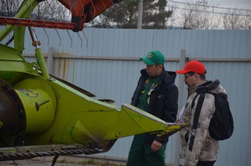 В Сарманово соревновались молодые комбайнеры Татарстана