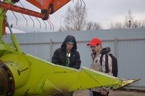 В Сарманово соревновались молодые комбайнеры Татарстана