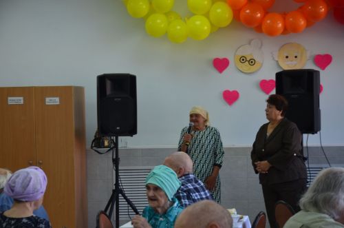 Җәлил картлар интернат-йортында Өлкәннәр көнен бәйрәм иттеләр