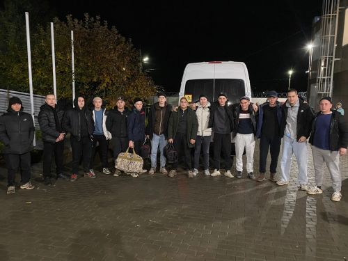 Районда көзге чакырылышның беренче «отправка»сы булды