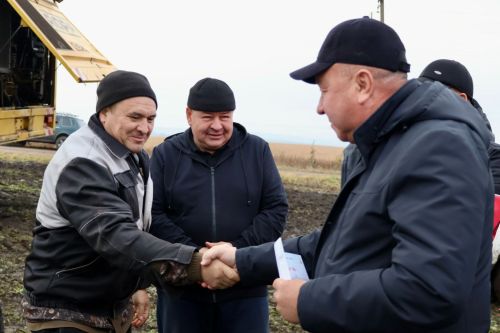 В районе наградили лучших по уборке сахарной свеклы