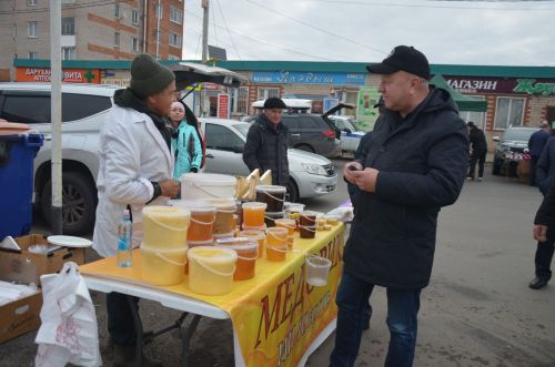 Сарманда ярминкә гөрләде