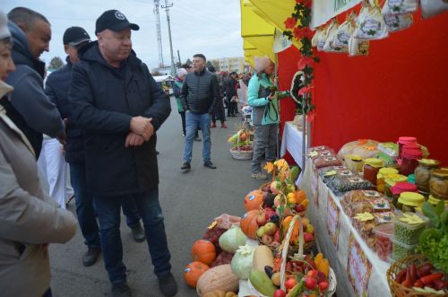 Сарманда ярминкә гөрләде