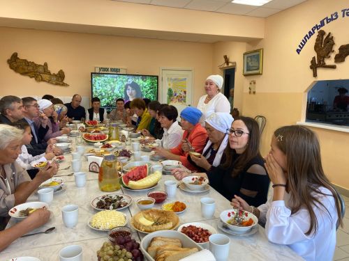 Беренче директор истәлегенә кабинет ачтылар