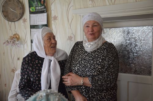 90 яшен тутырган Римма апа юбилеен үзе алып барды