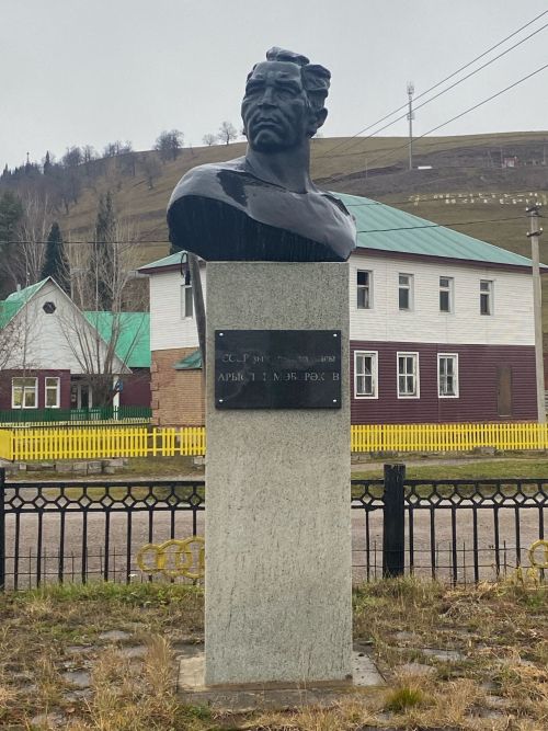 Үзебезнең Рәсәебездә дә бик матур һәм истәлекле урыннар күп