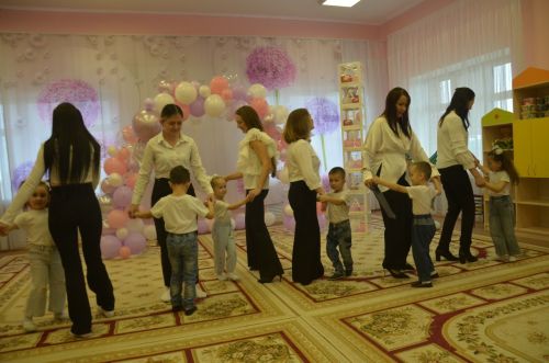 “Сандугач”ка бүген 10 яшь тулды