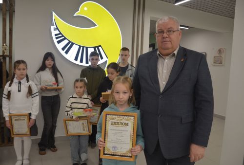 Сарманда балалар иҗаты бәйгесе җиңүчеләрен бүләкләделәр