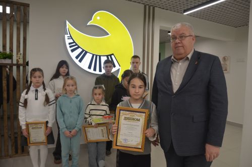 Сарманда балалар иҗаты бәйгесе җиңүчеләрен бүләкләделәр