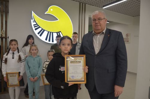 Сарманда балалар иҗаты бәйгесе җиңүчеләрен бүләкләделәр