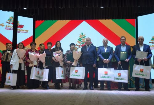 Сарманлылар бәйрәмнәрне җыр белән каршылый