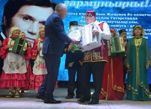 Сарманлылар бәйрәмнәрне җыр белән каршылый