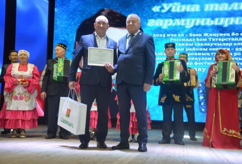 Сарманлылар бәйрәмнәрне җыр белән каршылый