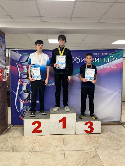 Сармановские пловцы вернулись с наградами из Мензелинска
