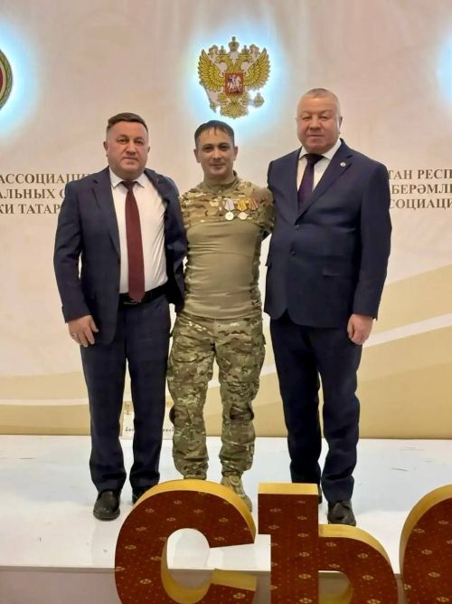 “Касыйм” Татарстан Рәисе белән очрашуда булды