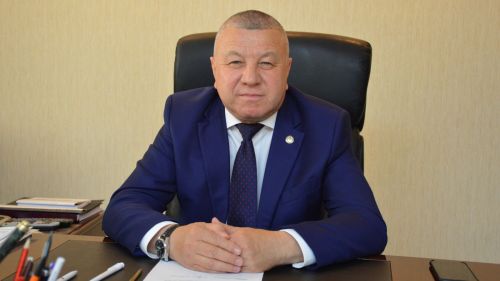 Глава Сармановского муниципального района Фарит Мунавирович Хуснуллин поздравляет с Днем добровольца (волонтера)