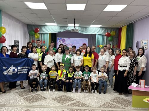 В Джалиле соревновались семьи знатоков ПДД