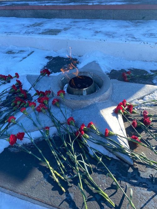 Торжественный митинг «Честь и слава защитникам Отечества»