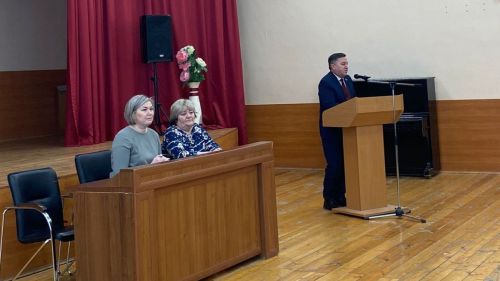 Финансовая грамотность для старшеклассников: парламентский урок в Джалильской школе №1
