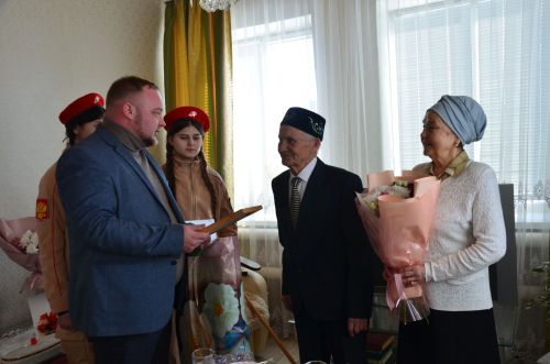 Вәлишиннар ике бәйрәмне бергә билгелиләр