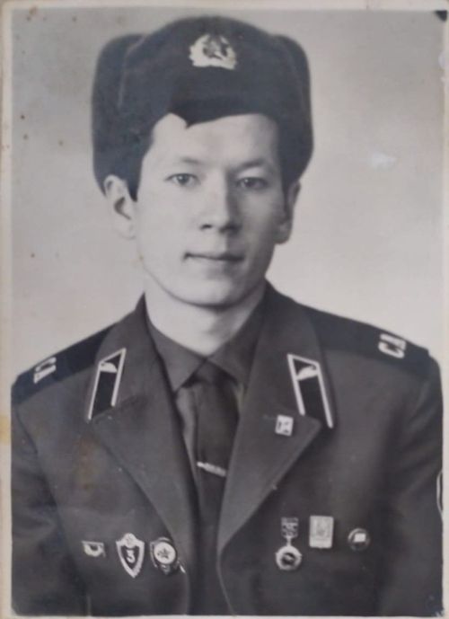 Солдат чагындагы тимер мичтә кыздырылган бәрәңге тәмен Халит абый бүген дә хәтерли