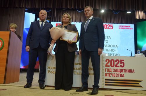 Район Советы сессиясендә районны үстерү мәсьәләләре каралды