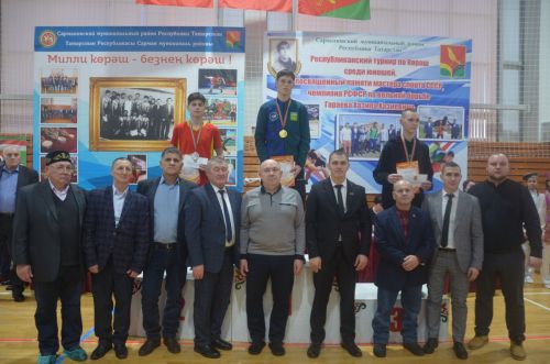 Район командасы көрәш турнирында икенче урын алды