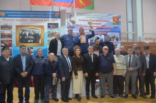 Район командасы көрәш турнирында икенче урын алды
