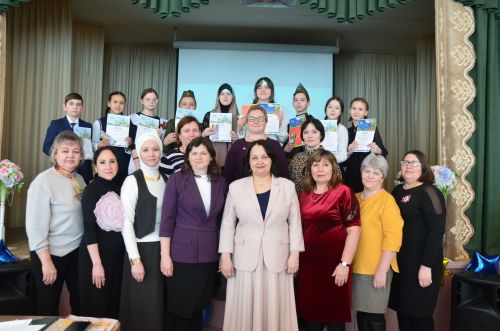 Сарман гимназиясендә сәнгатьле уку осталары ачыкланды