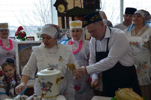 Хәлиуллиннар гаиләсе район данын республикада яклаячак