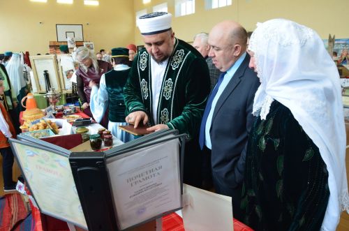 Хәлиуллиннар гаиләсе район данын республикада яклаячак