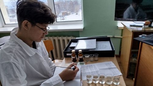 Химия в действии: как современное оборудование в Центре «Точка роста» вдохновляет школьников на научные открытия