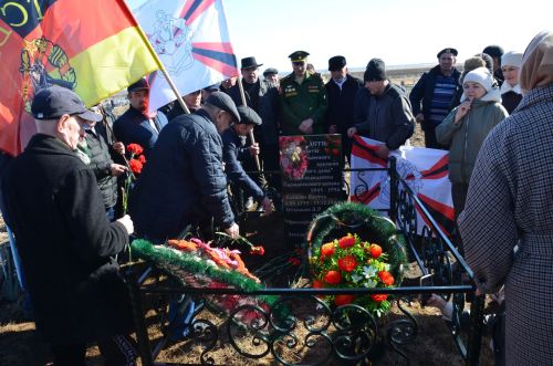 Александровкада сугыш чоры ятимнәренә истәлек тактасы урнаштырдылар