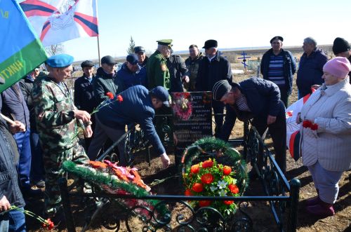 Александровкада сугыш чоры ятимнәренә истәлек тактасы урнаштырдылар