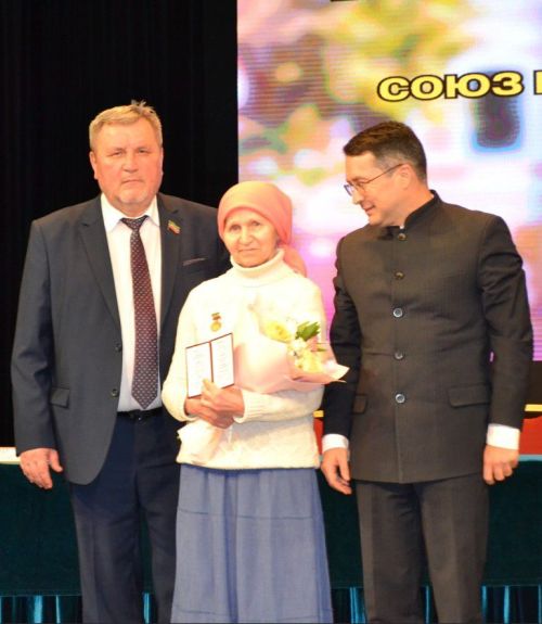 Рухия Ахунҗановага иҗат премиясе тапшырылды