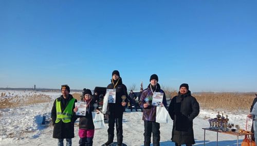 Юные гонщики района покорили подиум на Открытом Чемпионате по зимнему картингу!