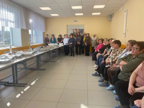 Сарман гимназиясендә әти-әниләрне сыйладылар