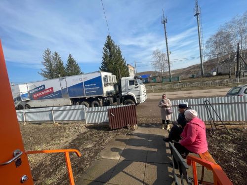 Медицина без границ: выездная поликлиника Сарманово помогла 300 пациентам