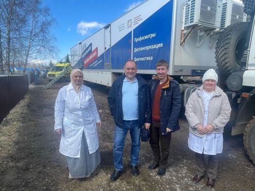 Медицина без границ: выездная поликлиника Сарманово помогла 300 пациентам