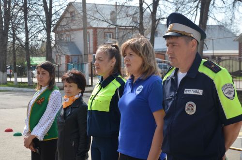 Команда Кавзияковской школы победила в муниципальном этапе конкурса «Безопасное колесо»