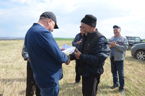 Чәчү кампаниясе алдынгыларын бүләкләделәр